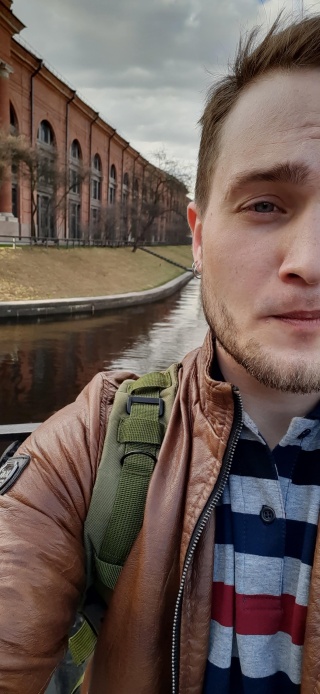 Олег Петров